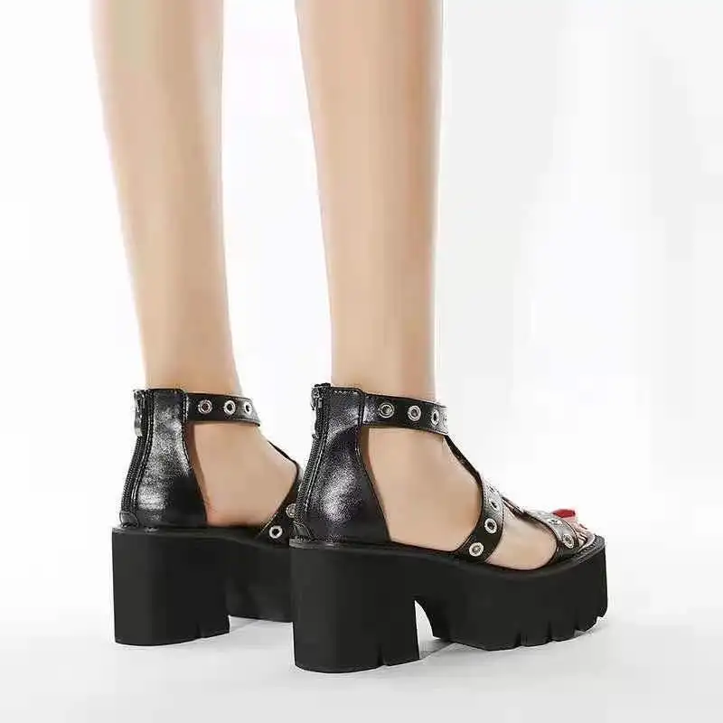 Сандалии женские на платформе удобные босоножки в готическом стиле с вырезами