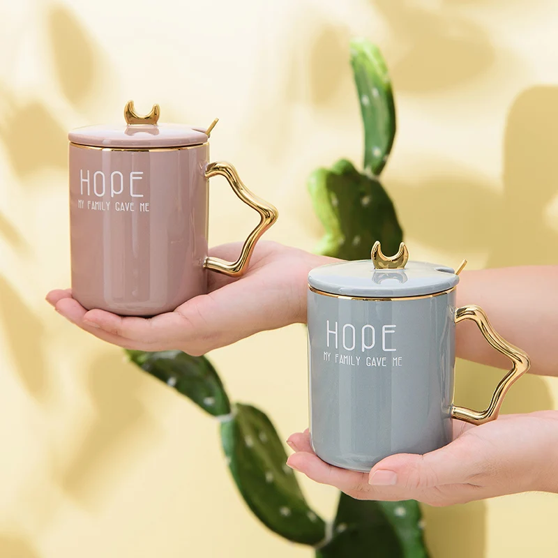 Керамическая кружка с крышкой золотой ручкой стакан для домашнего сока напитков