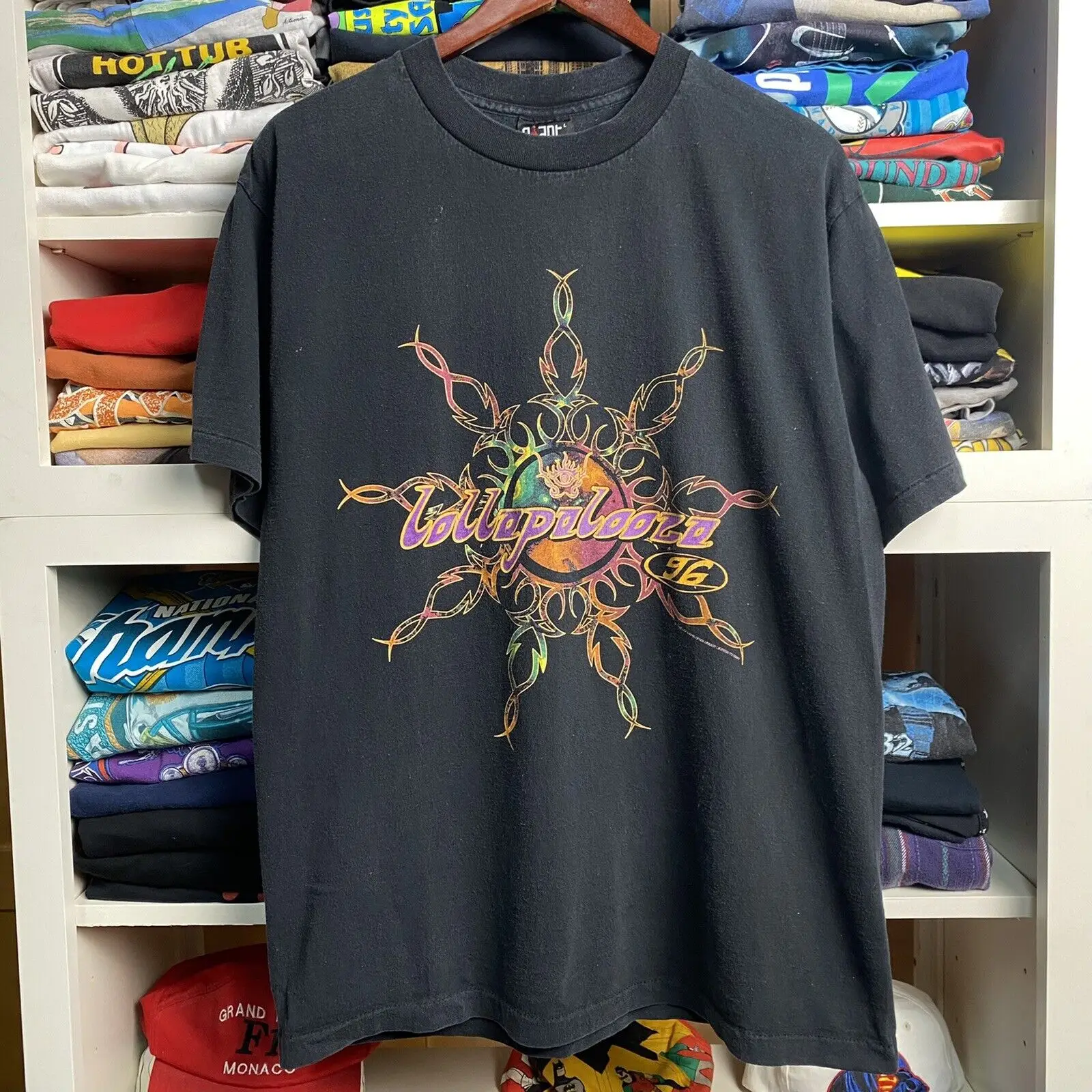 Винтажная 1996 футболка для музыкального фестиваля Lollapalooza, размер L, гигантская бирка, черная футболка 90-х