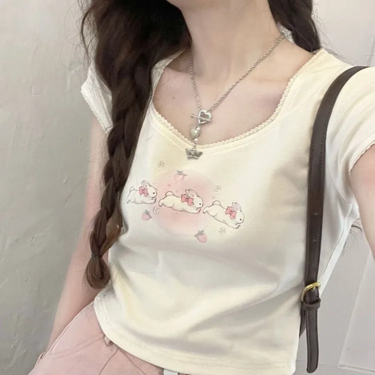 Женская футболка с круглым вырезом