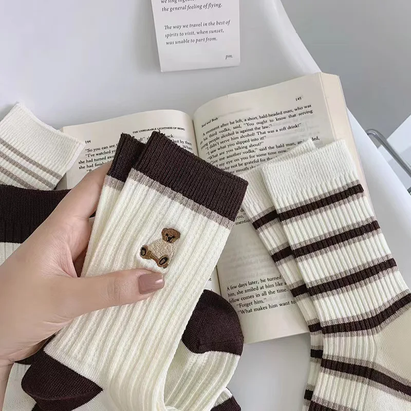 Harajuku Women Socks Autumn Simple Casual Black White Striped Pile Socks for Girls Breathable Middle Tube Bear Cotton Soft