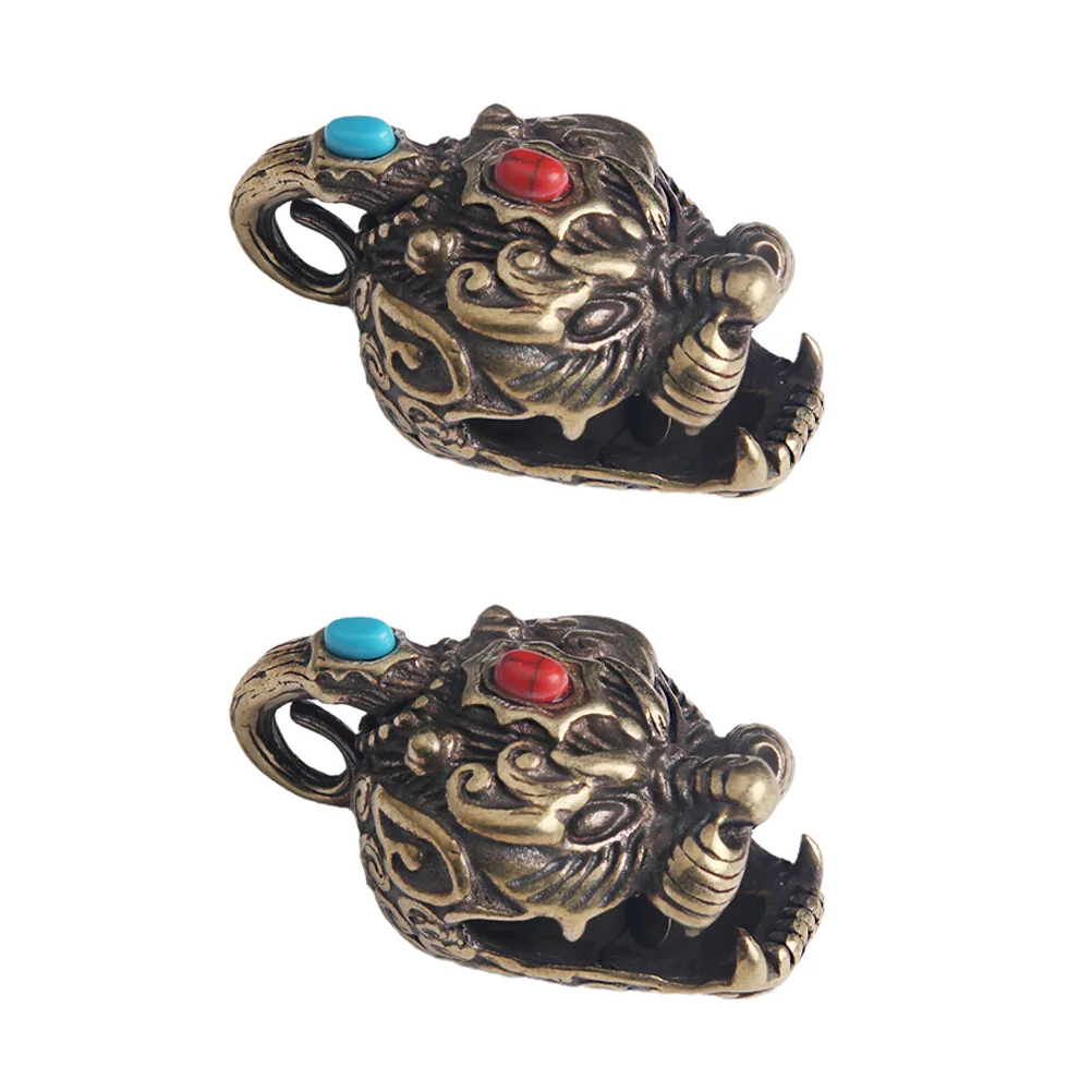 2Pcs Retro Brass Shape Pendants Exquisite Brass Craft Pendants DIY Decors