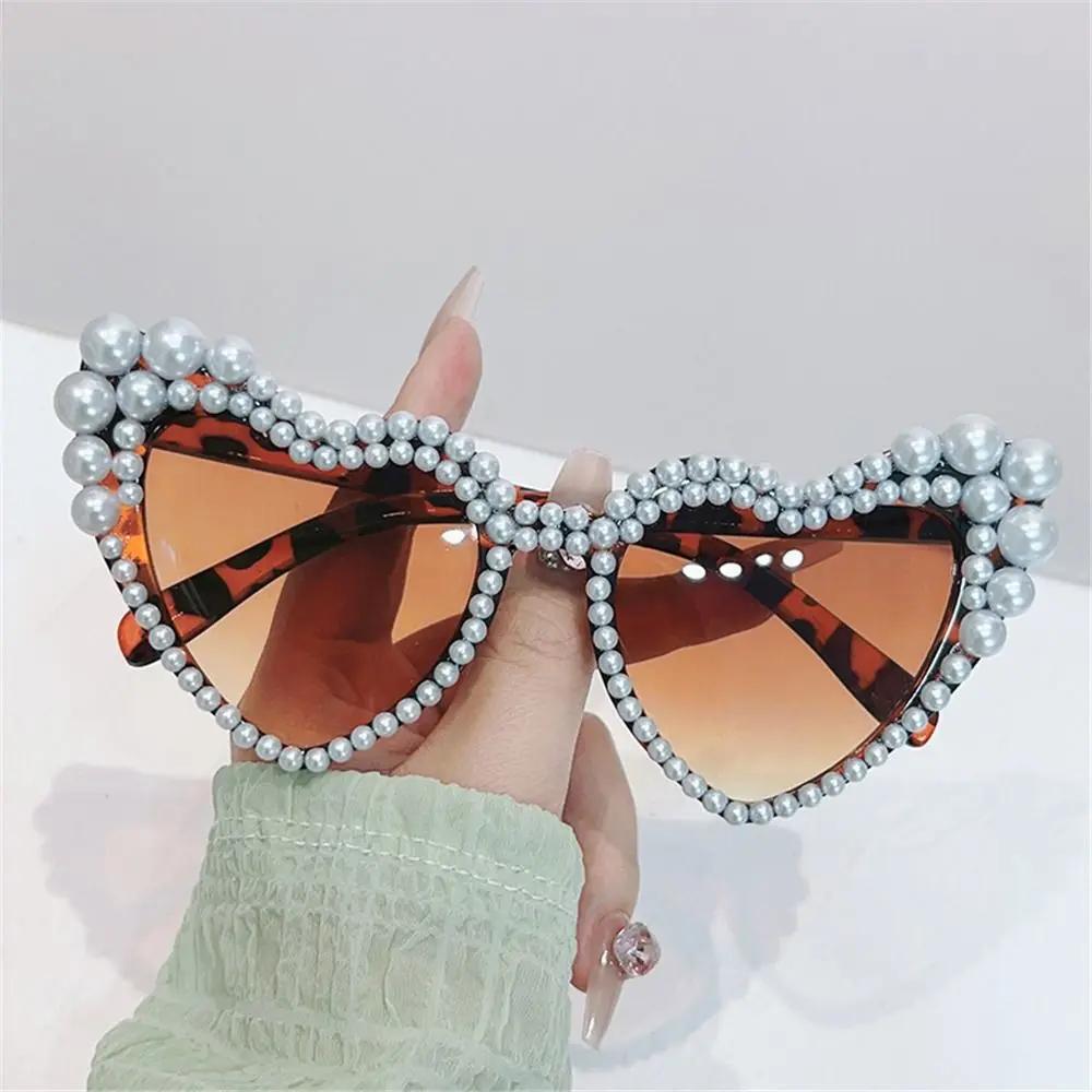 Fashion Retro Heart-Shaped Imitation Pearl Frame Sunglasses 