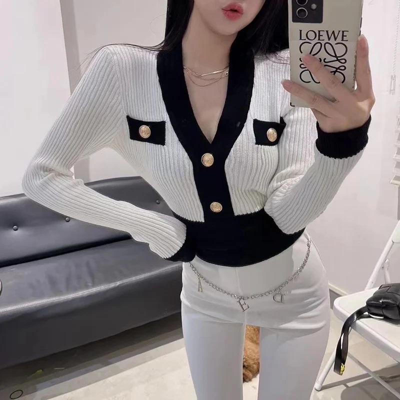 

Sweet Slim Fit Knitted Cardigan Women Patchwork Sexy V-neck Golden Bottons Contrast Color Sweater Crop Tops Elegant French 2023