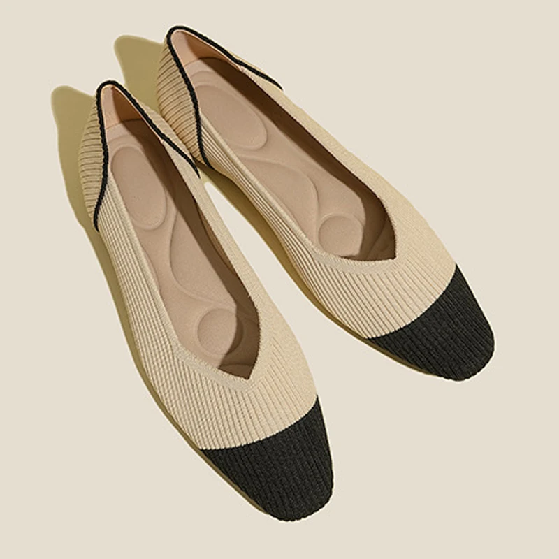 Мокасины на плоской резиновой подошве с квадратным носком без застежки