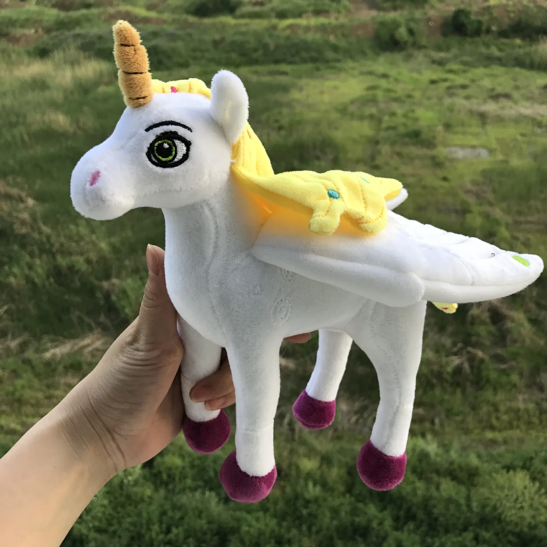 

25cm Mia and Me Unicorn Cartoon Anime Pillow Doll Kawaii Stuffed Animal Plush Toy for Children Birthday Xmas Gift