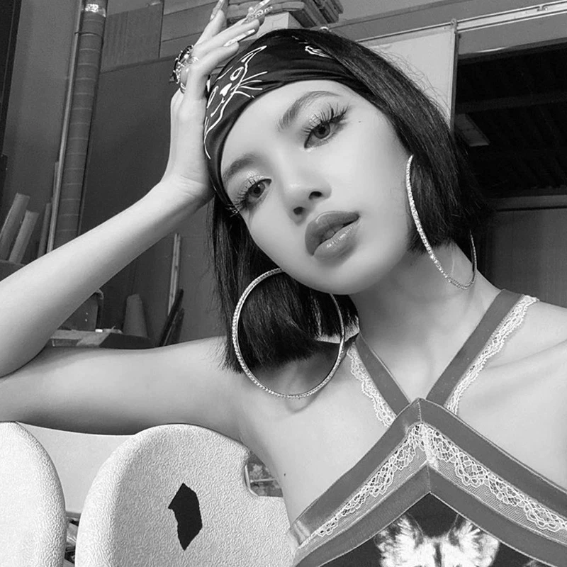 Большие серьги-кольца 30-70 мм для женщин и девушек круглые серьги с кристаллами