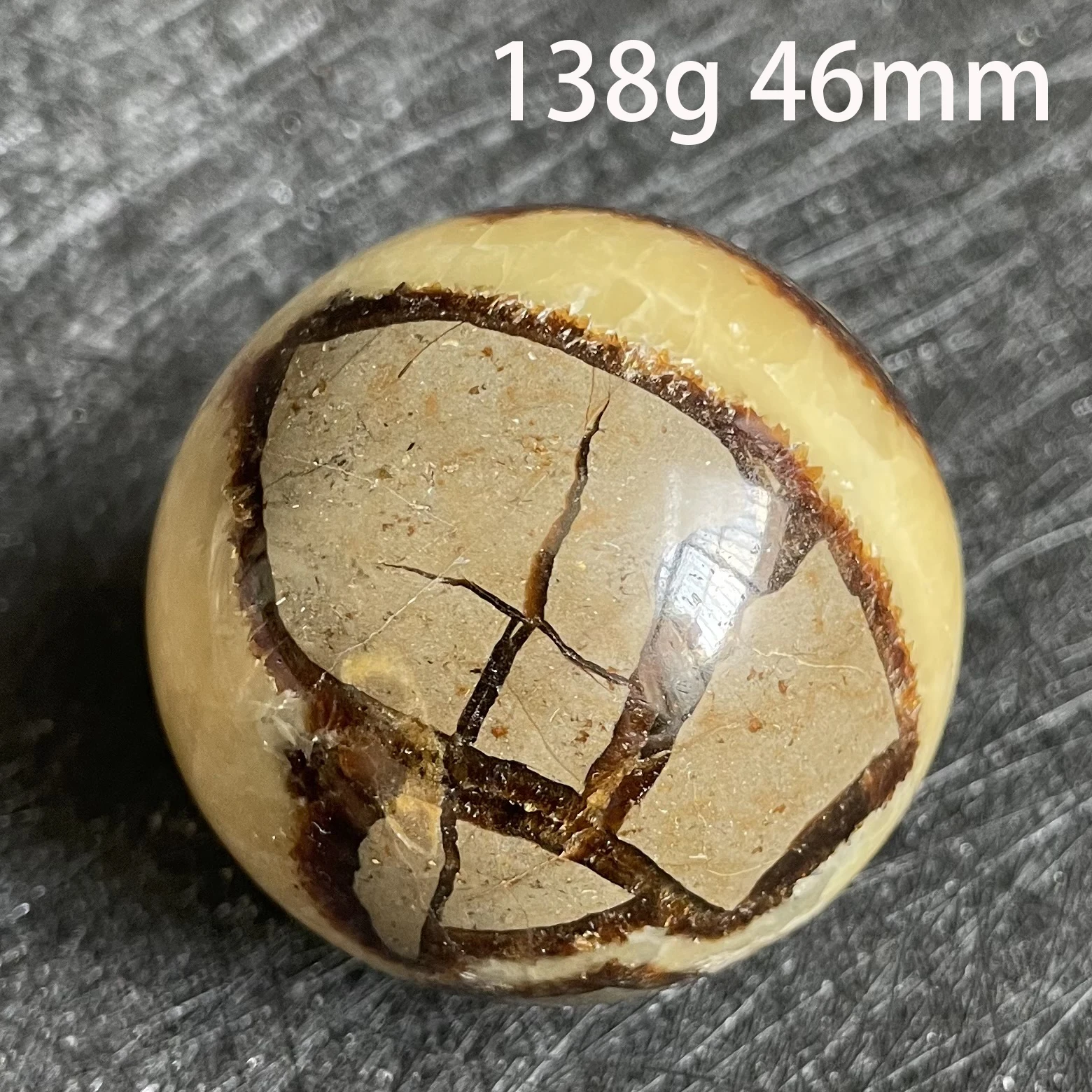 

Хрустальный шар из септария