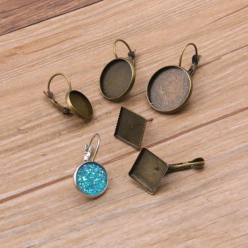 

20Pcs 2 Color Vintage Adjustable Stud Earrings Bases Ear Clip Blanks Round Square Cabochon Stud Earrings