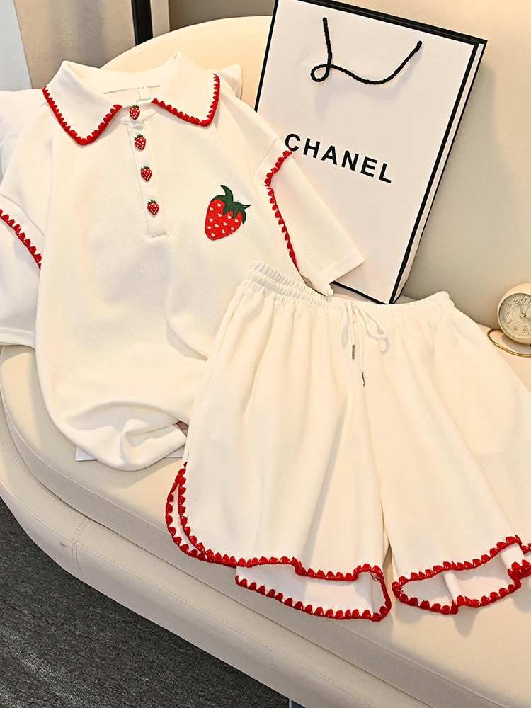 

Casual Two-Piece Set For Women outfits conjuntos de pantalón 2023 Summer Strawberry Embroidery Short Sleeved T Shirt+Shorts Suit