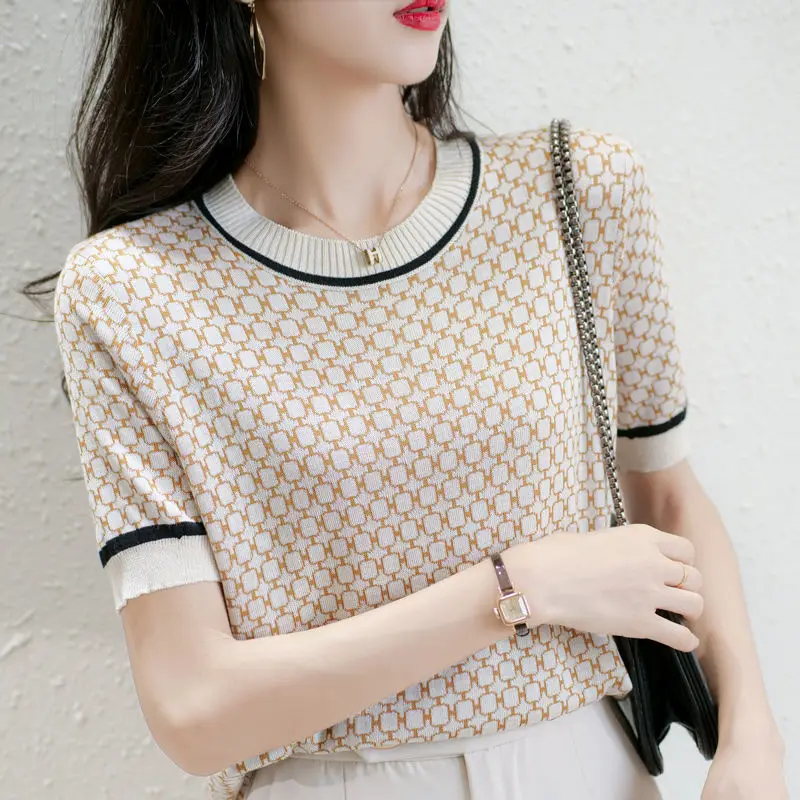 

Summer t shirt female 2023 new knitted ice silk short -sleeved T -shirt women's design sense o neck casual t shirt female