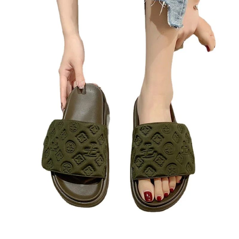 Шлепанцы женские на платформе пляжная обувь толстой подошве модные тапочки в