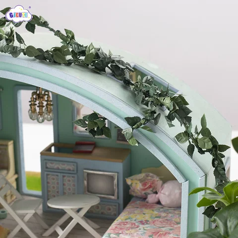 Цветочная лоза для кукольного домика 1/12