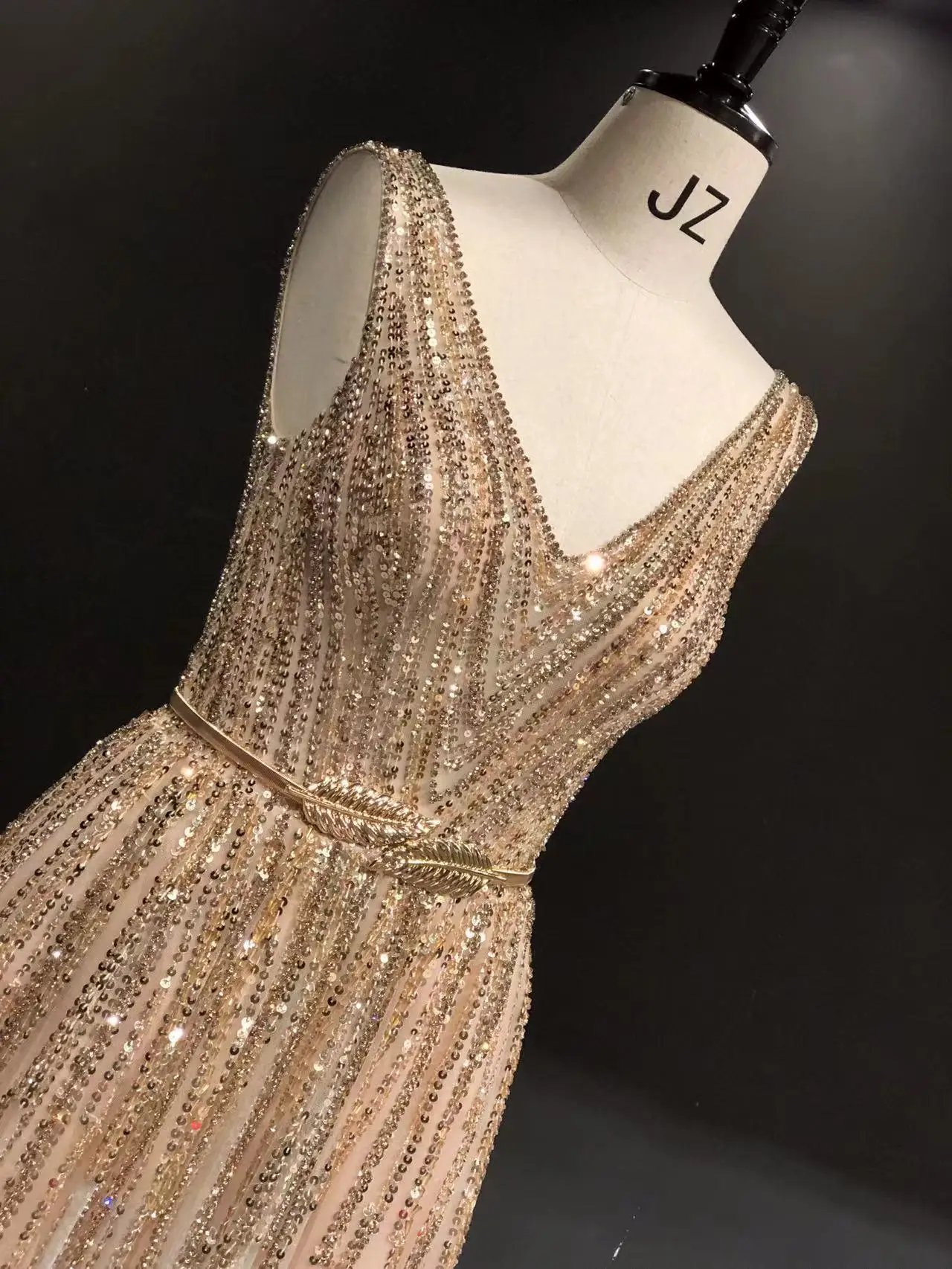 Рисунок 6 - Настоящая картина Zuhair Murad
