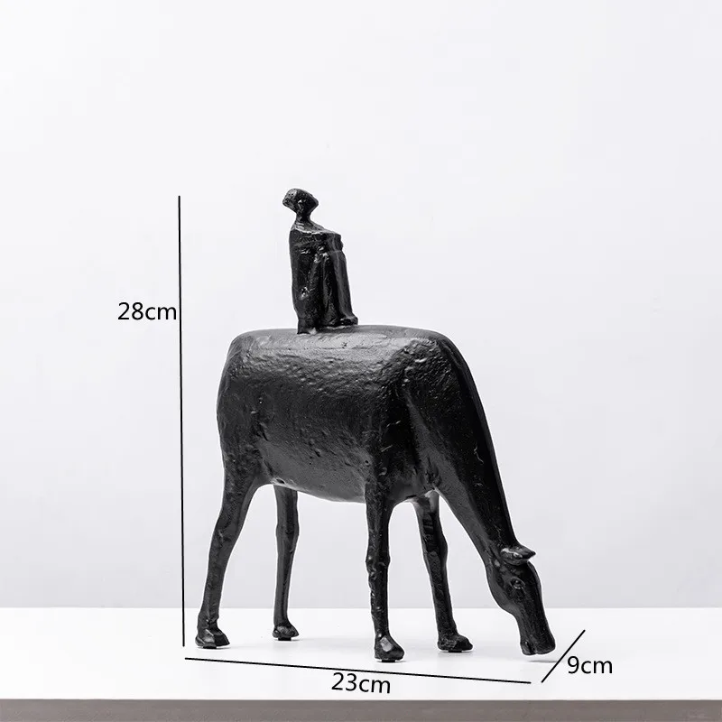 

Абстрактная статуэтка из канифоли