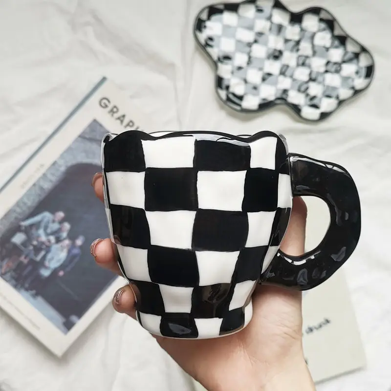 

Hand Painting Checkerboard Mugs Handmade Irregular Ceramic Cups for Coffee Tea Milk Water Personalized Couple Mug Microwave Safe