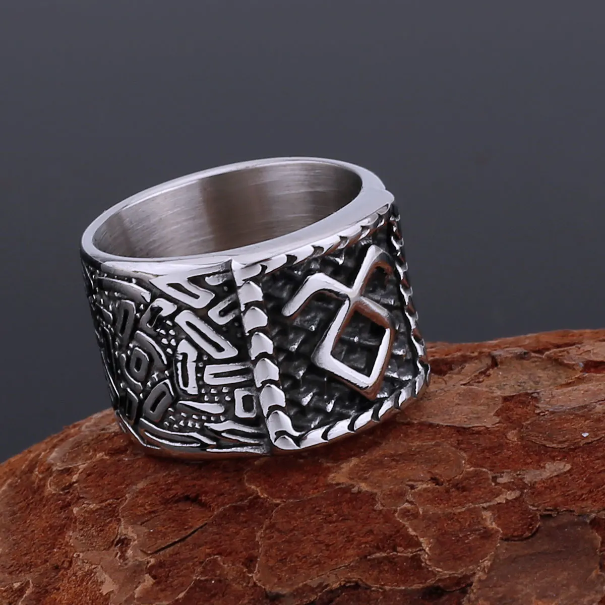 

Never Fade Stainless Steel Viking Ring Men's Nordic Scandinavian Animal Ring Jewelry Rune Amulet Teen Gift Wholesale
