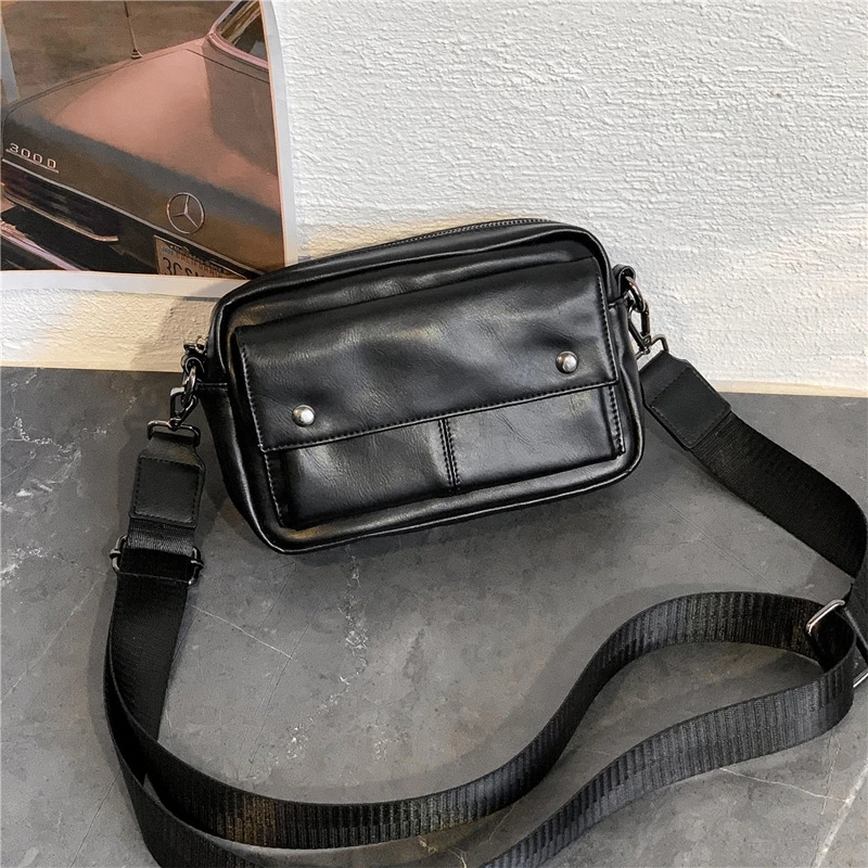 New Men's Fashion Leather Sports Crossbody Bag Single Shoulder Bag Men's Japanese and Korean Leisure Youth Small Straddle Bag