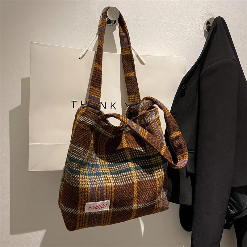 

Tote Women's Bag Shoulder Wool Shopper Bags For Women Large Capacity Autumn Winter New Soft Plaid Ladies Travel Designer Handbag