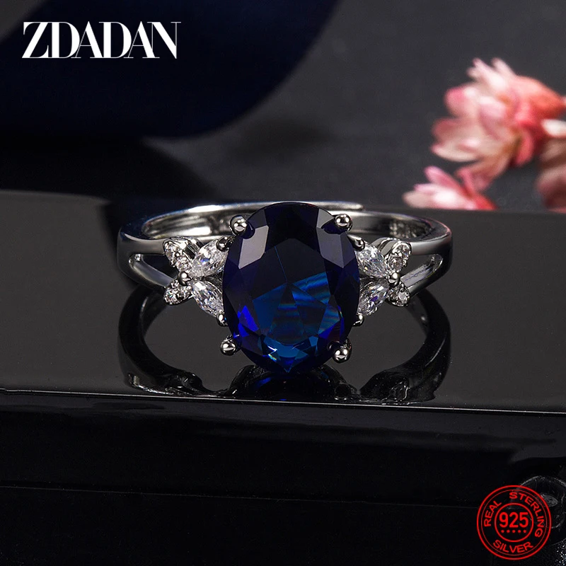 Женское кольцо из серебра 925 пробы с Овальным Изумрудом