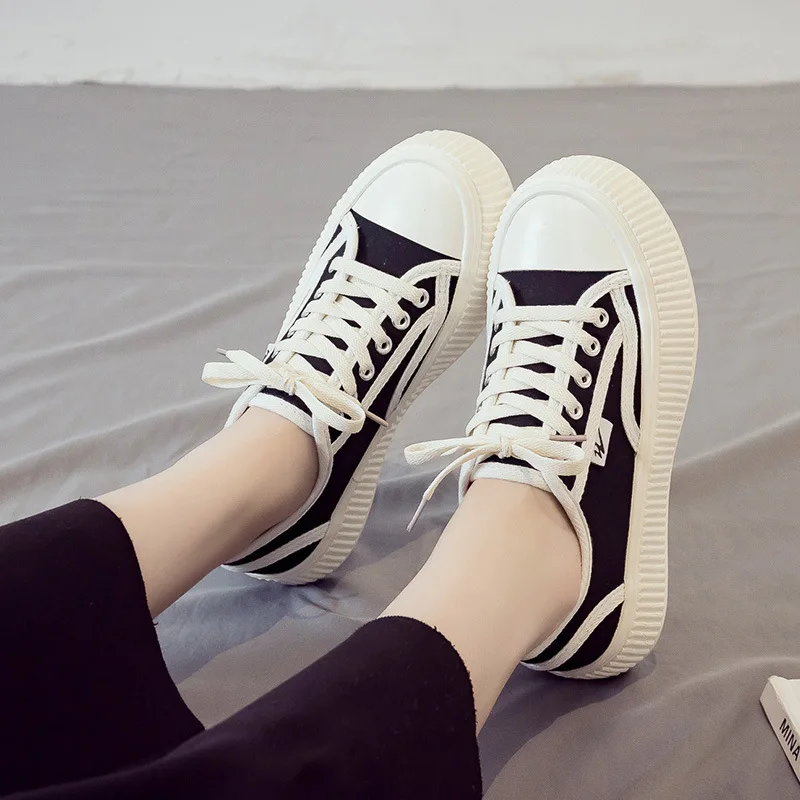 2022 New Casual All-purpose Biscuit Shoes Thick Bottom Canvas Women Heightening Walking Running Sneakers Cotton Flat Bottom