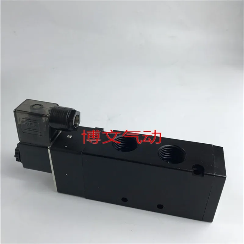 Электромагнитный клапан EMC Φ AC220V DC24V направленный четыре точки G1/2