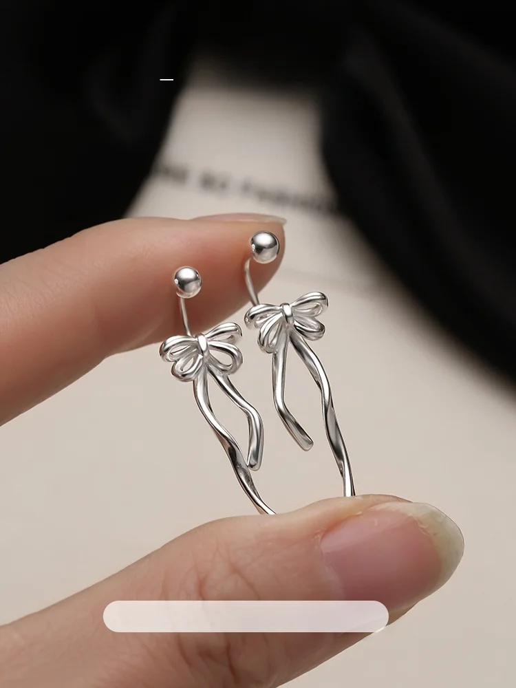 Серьги с бантом из ленты легкие роскошные высококачественные серьги новинка 2024