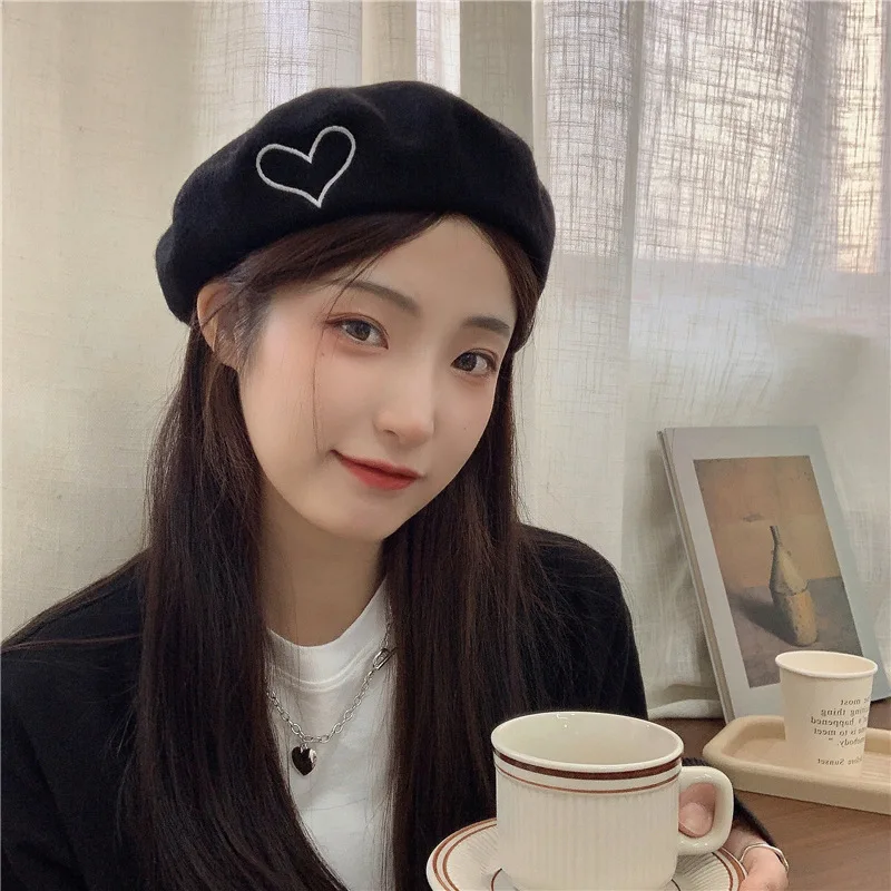 

Metal Love Heart Buckle Black Berets Autumn Winter Warm Hip Hop Hats Vintage Elegant Women Girls Decorative Cap New High Quality