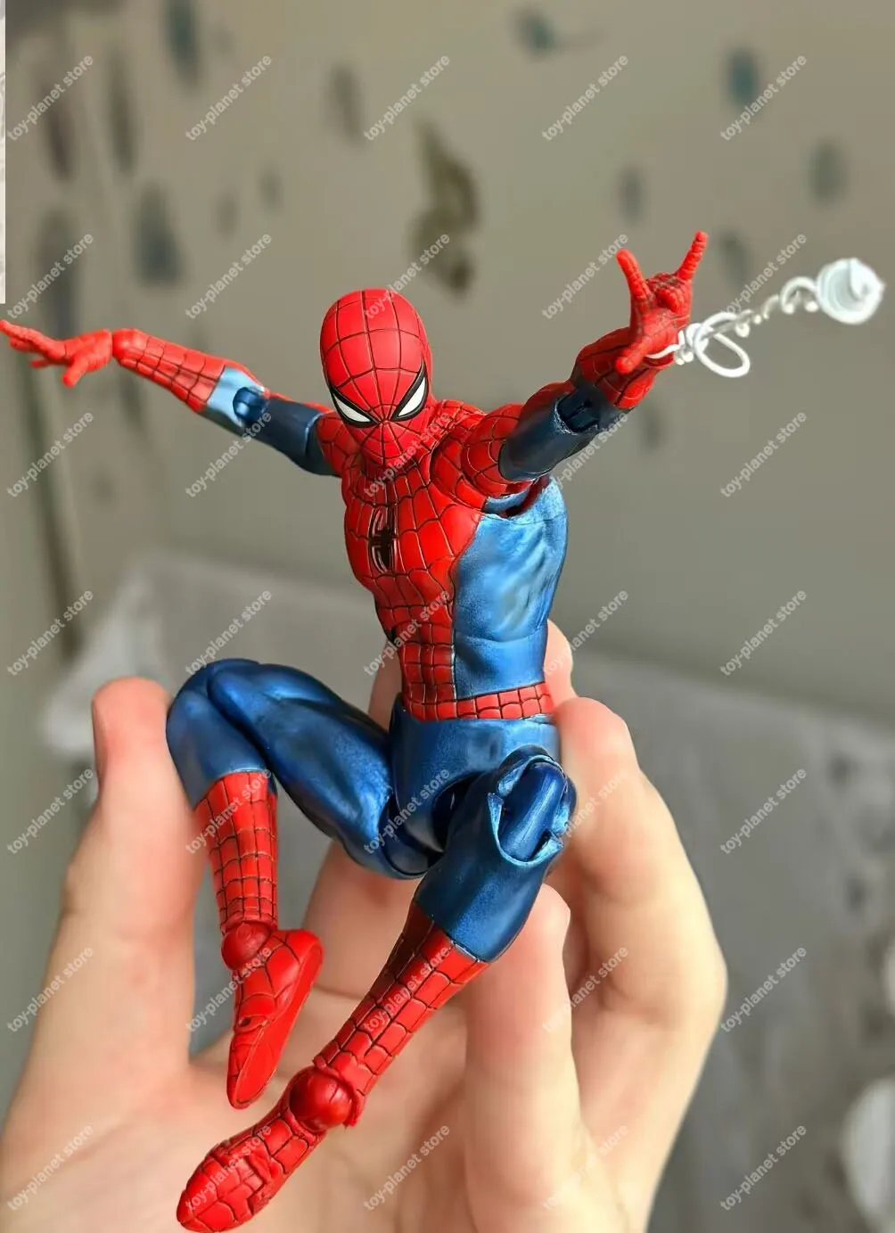 Фото В наличии, абсолютно новая фигурка Человека-паука Marvel CT 075, красно-синий костюм, версия с подвижными суставами, супергерой, модель из ПВХ, коллекционная. №5