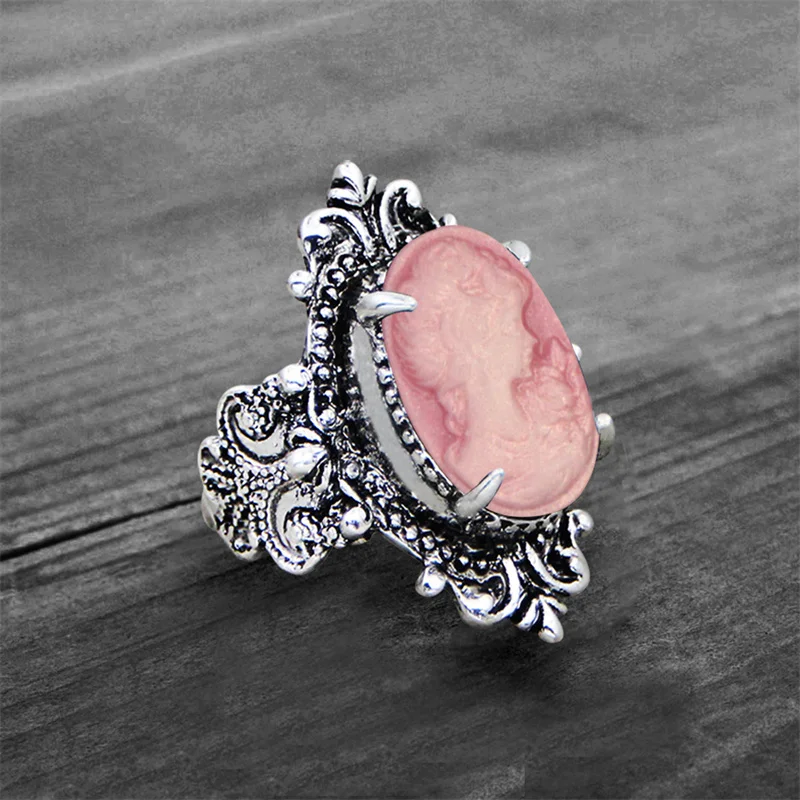 Женское Винтажное кольцо с листьями и розовым камнем |