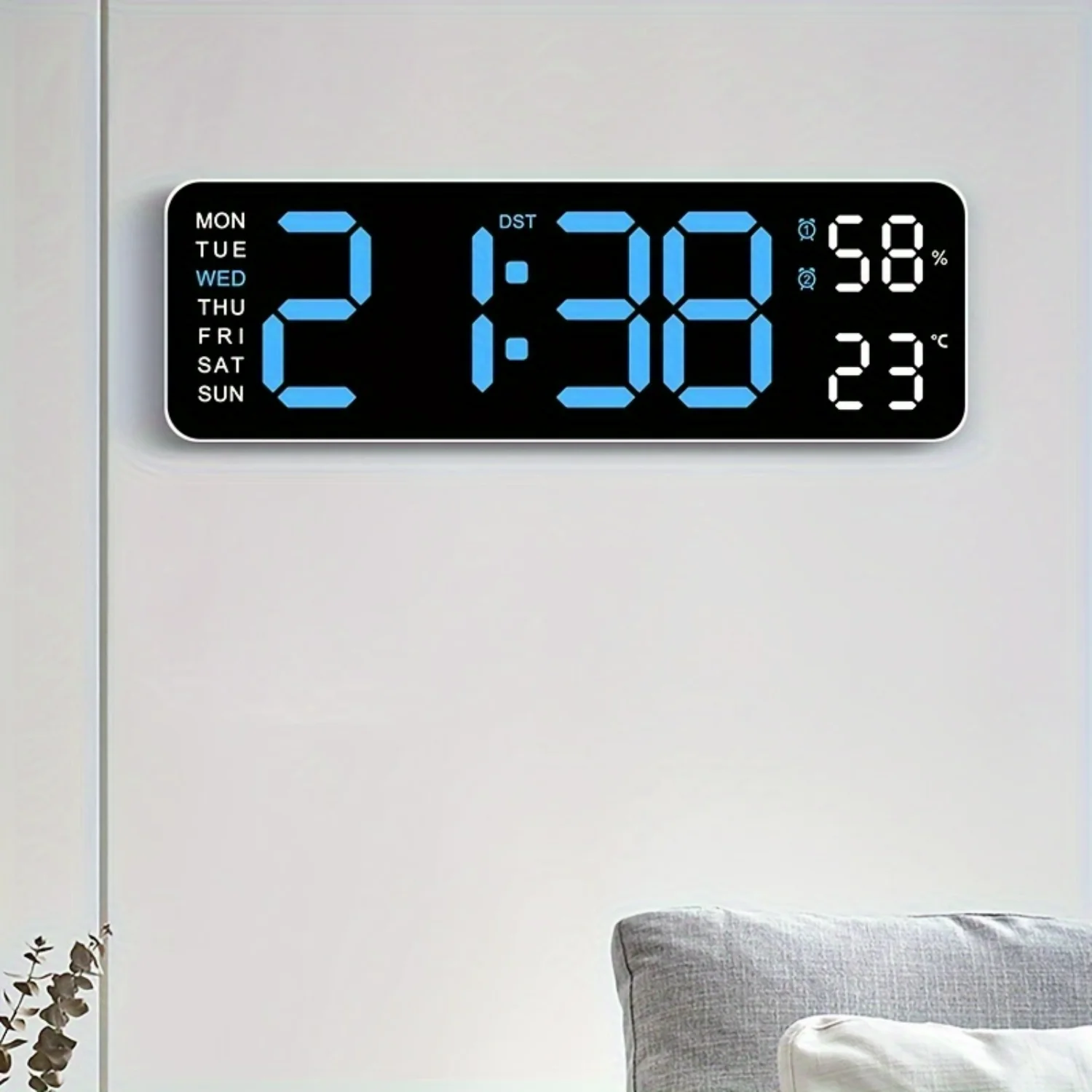 1pcs Large Screen Digital Wall Clock - High-Definition Display Indoor Temperature Nordic Simple Design Rechargeable LED Alar