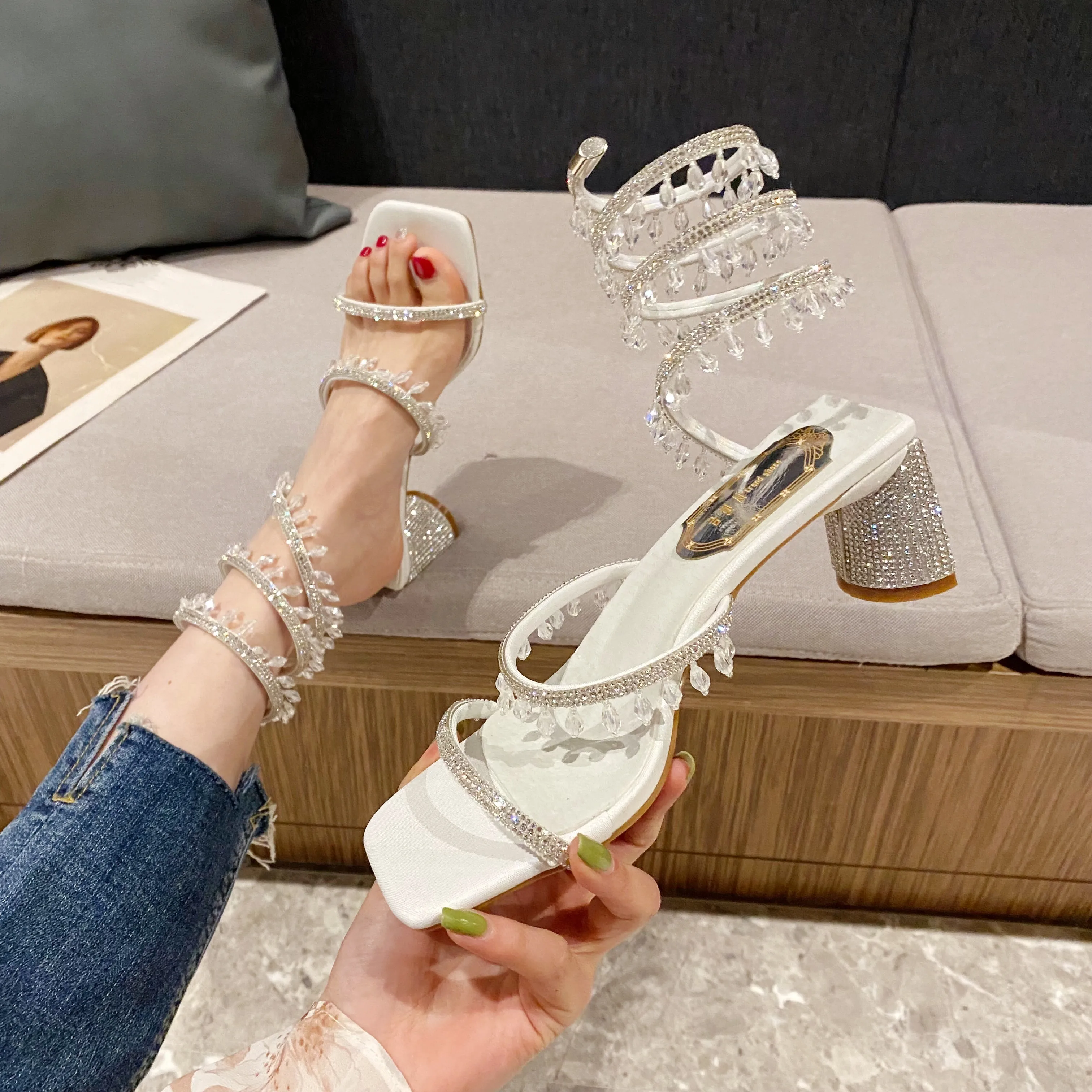 

Women's Sandals Luxury Club Square Toe Pendant Rhinestone Snake High Hee Summer 2022 New Stylel Sandals Wedding Banquet Shoes