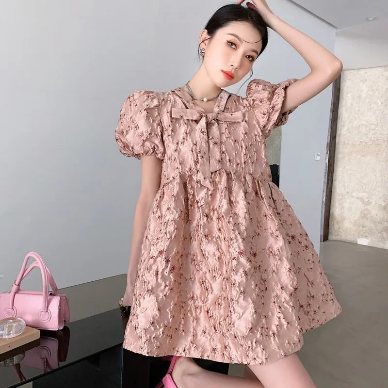 

Платье женское ТРАПЕЦИЕВИДНОЕ с буффами на рукавах и поясом