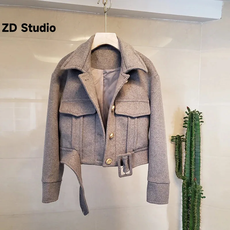 

Женская короткая флисовая куртка [ZD Studio], черная универсальная короткая флисовая куртка с двумя карманами и отложным воротником, новинка осень-зима 2023