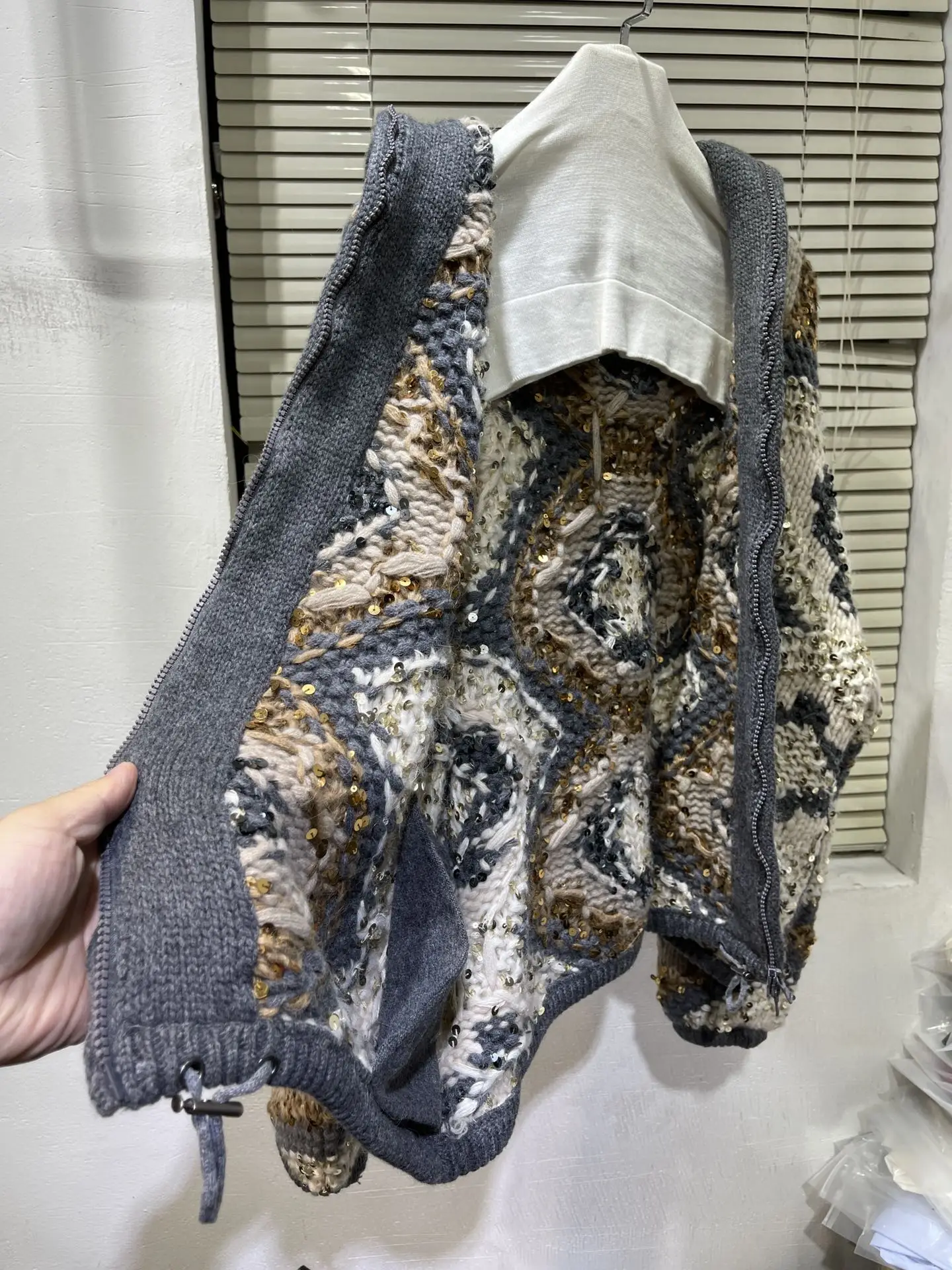 Рисунок 6 - Свитера для женщин 2023 Роскошная