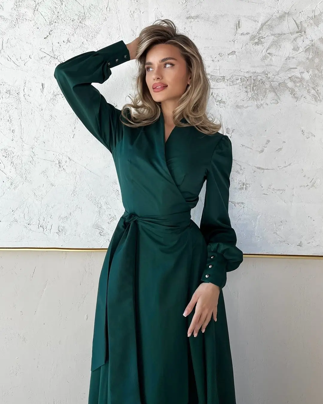 Женское вечернее платье в пол XIXI зеленое ТРАПЕЦИЕВИДНОЕ ПЛАТЬЕ С V-образным
