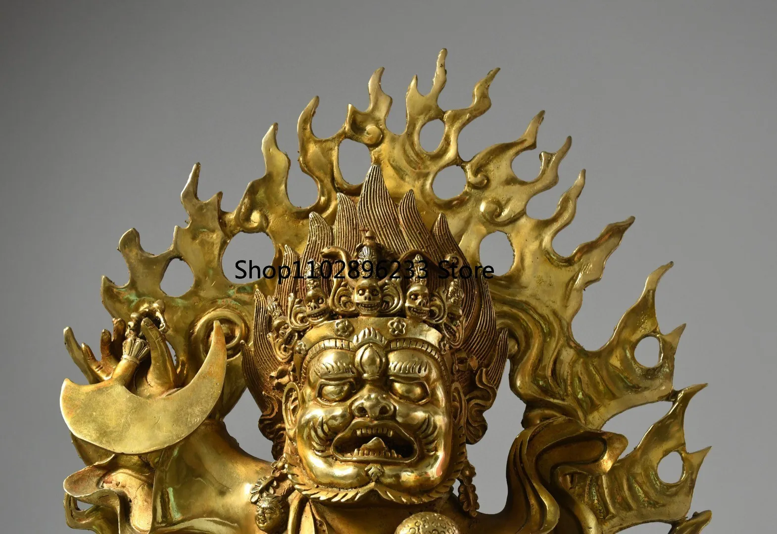 Тибетская латунь позолоченное большое черное небо Кинг-Конг рука Бог богатства