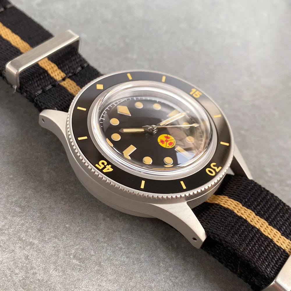 Фото Мужские механические дайверские часы Super C3 Lume Bezel Mark Vintage с механизмом Miyota 8215, куполообразным сапфировым стеклом, водонепроницаемостью 20 бар и корпусом с пескоструйной обработкой. №5