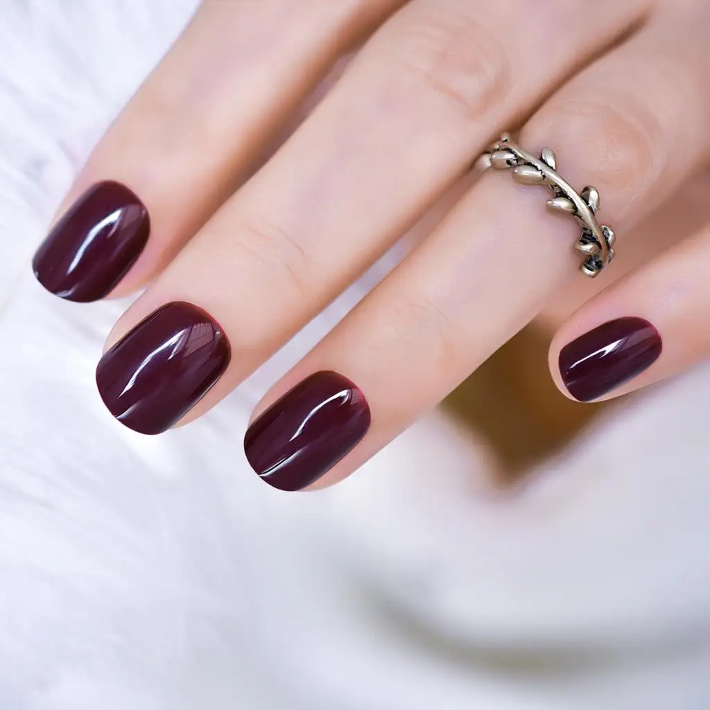 Короткие круглые ногти Сплошной цвет Красный глянцевый маникюр Накладные Art Press On