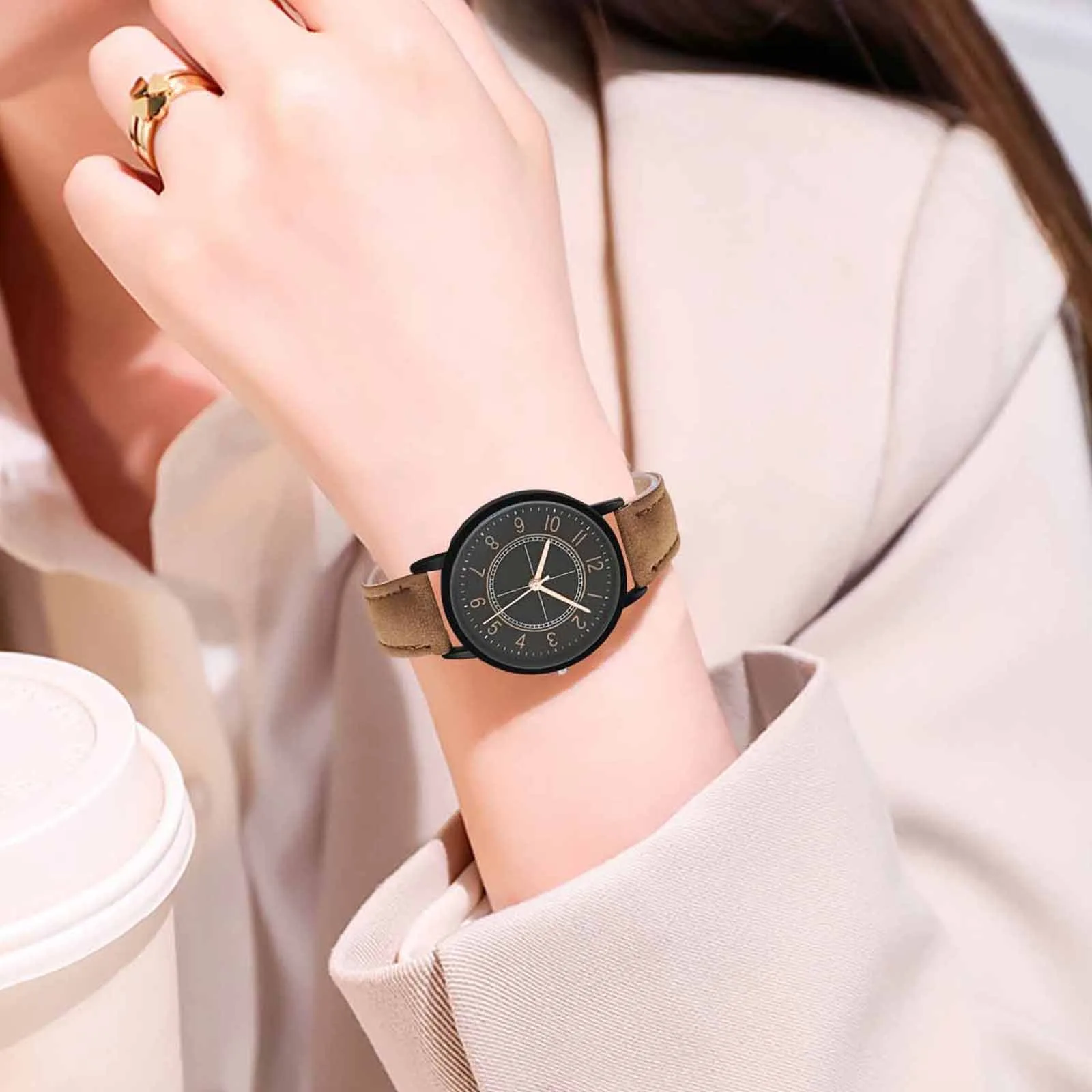 Фото Fashion Women's Watches Simple Casual Leather Belt Watches Digital Dial Retro Quartz Watch For Ladies Girls Gift №4