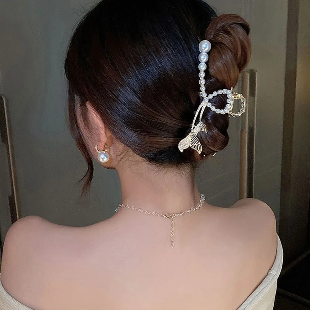 

Милая винтажная сказочная фотография элегантная Заколка-краб с рыбьим хвостом и большой акулой Красивая простая женская заколка для волос