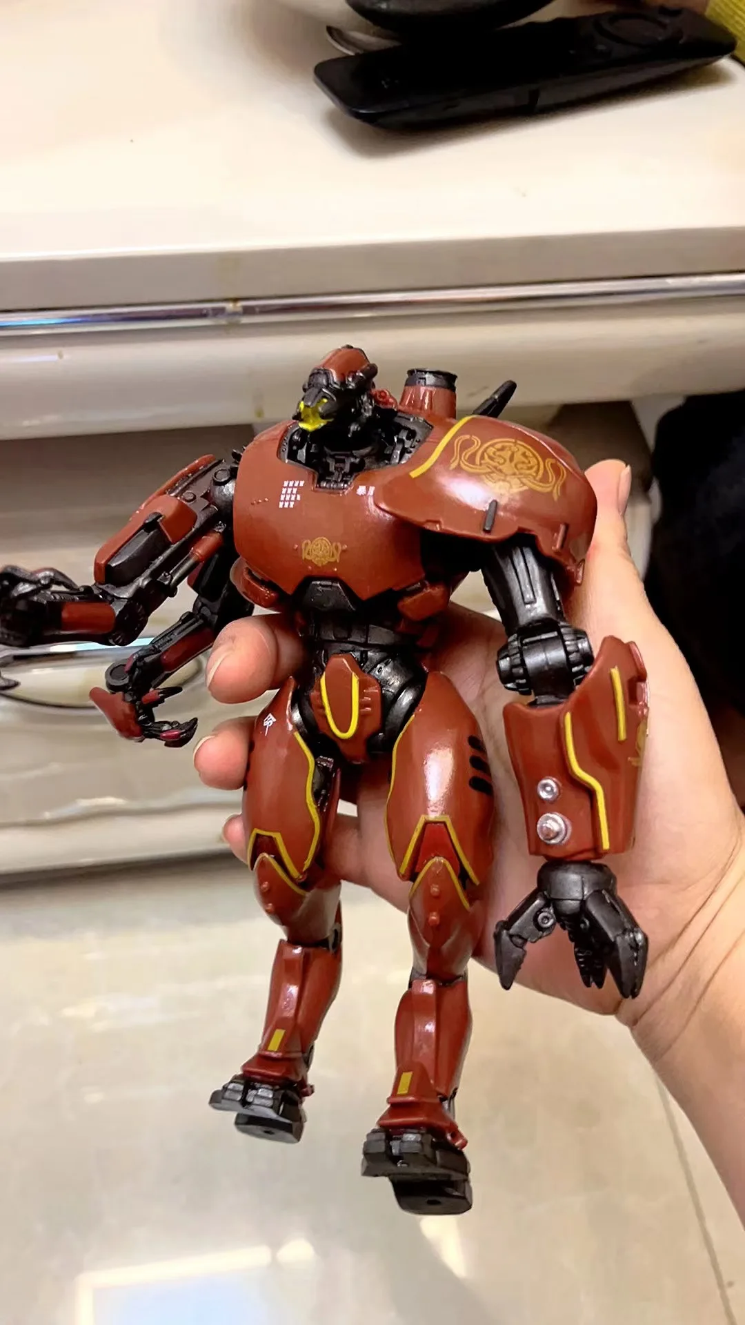 Dragon Shadow NECA Pacific Rim Китайский Mecha Storm Crimson Фигурка Украшения Подвижная Меха