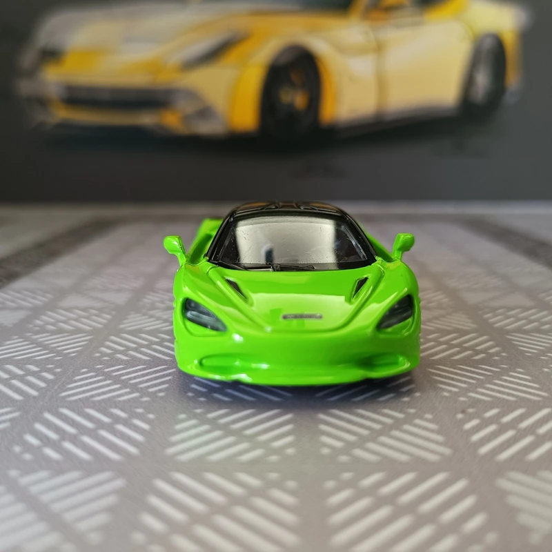 Фото Модель автомобиля McLaren 750s в масштабе 1:64, имитация суперкара из сплава, богатая детализация, тонкая работа, высокое качество. №2