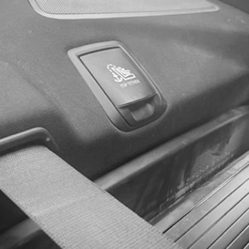 Car Child Seat Buckle Cover Assembly ISOFIX Anchor Button Switch For BMW 5 Series G38 2017-2023