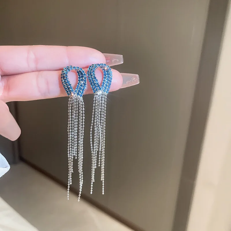

Fashion Water Drop Rhinestone Tassel Earrings Long