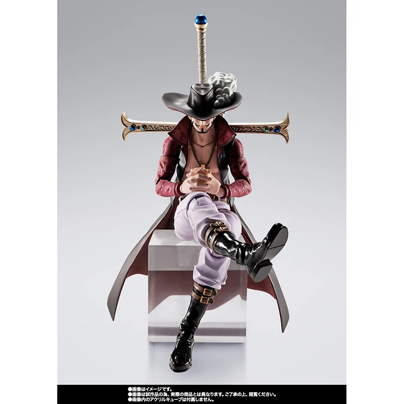 Фото В наличии 100% оригинальные Bandai S.H.Figuarts Shf Dracule Mihawk Hawkeye One Piece аниме фигурки модели коллекция игрушек №4