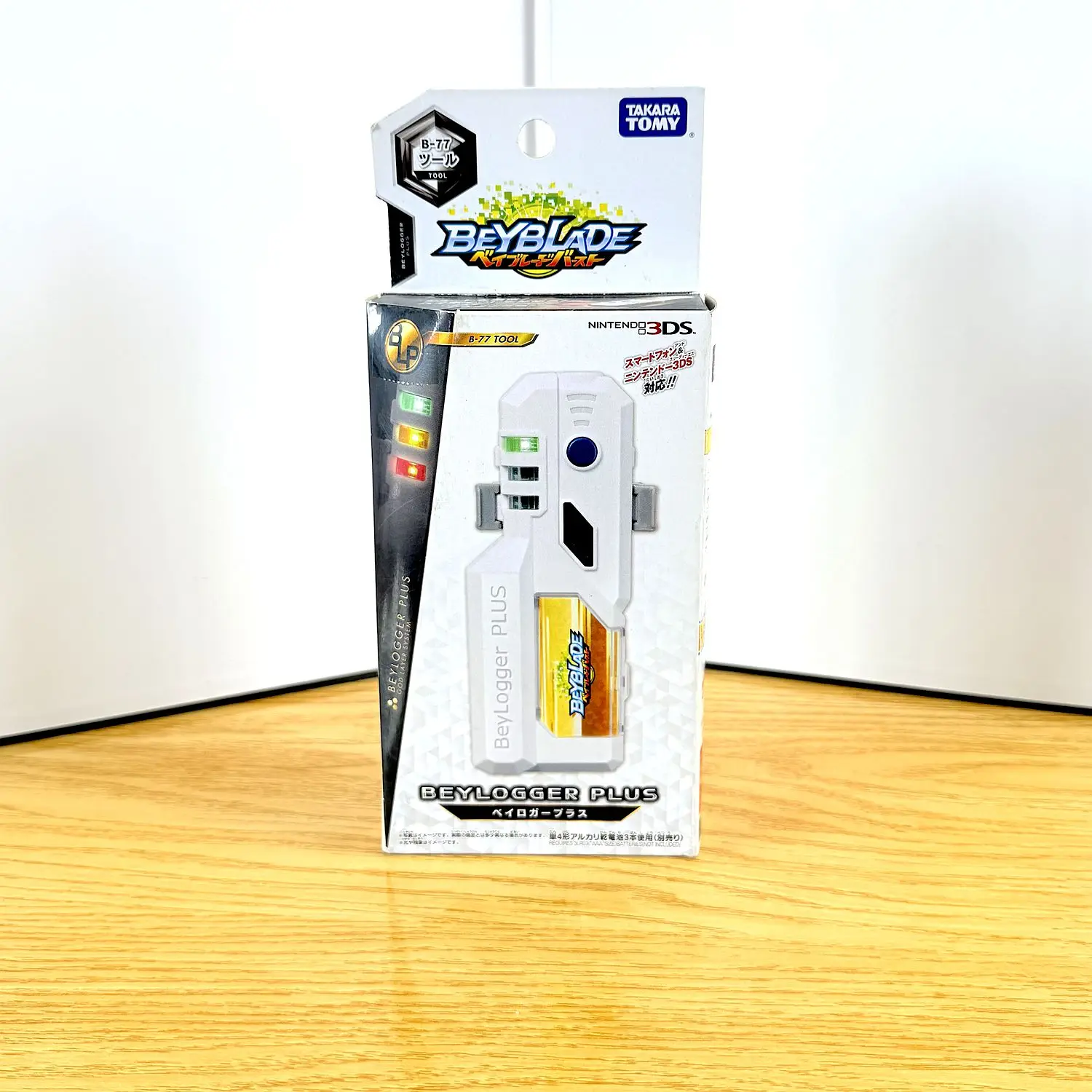 Фото Оригинальный набор GENUINE TT Beysplayer Beys B-77 Burst BeyLogger Plus V2 Limited, редкая коллекция, новый, в оригинальной упаковке. №1