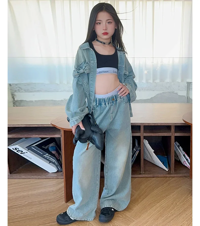 baby girl's garnitur zestaw wiosenny i jesienny 2024 nowe średnie duże dzieci modny płaszcz dżinsowy prosty 2-częściowy