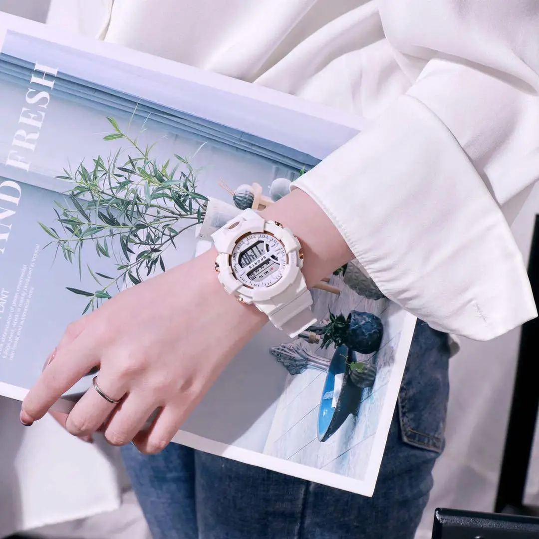 Часы унисекс электронные в классическом стиле с зеленым чаем и единорогом