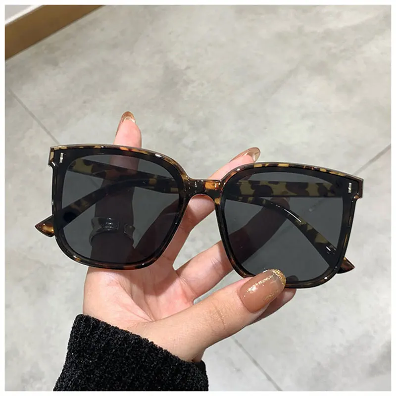

New UV400 High Quality Ins Classic Vintage Square Sunglasses Oversized Sunglasses Retro Black Sun Glasses